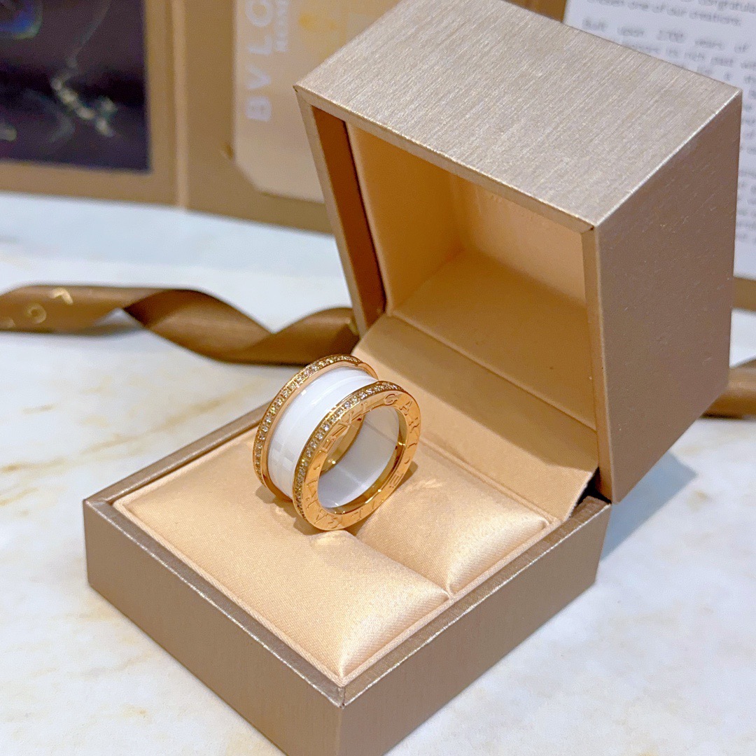 Bvlgari 宝格丽项链V金材质 带logo BVLGARI宝格丽 DIVAS‘ DREAM 三色系列 品相完美