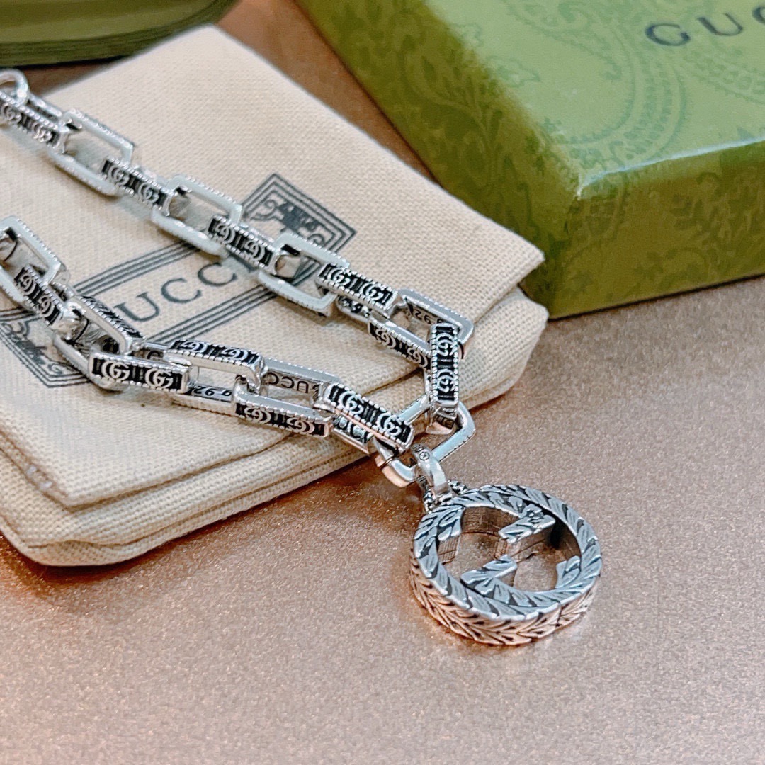Gucci 最新出炉奢华古驰手链 高端品牌定制