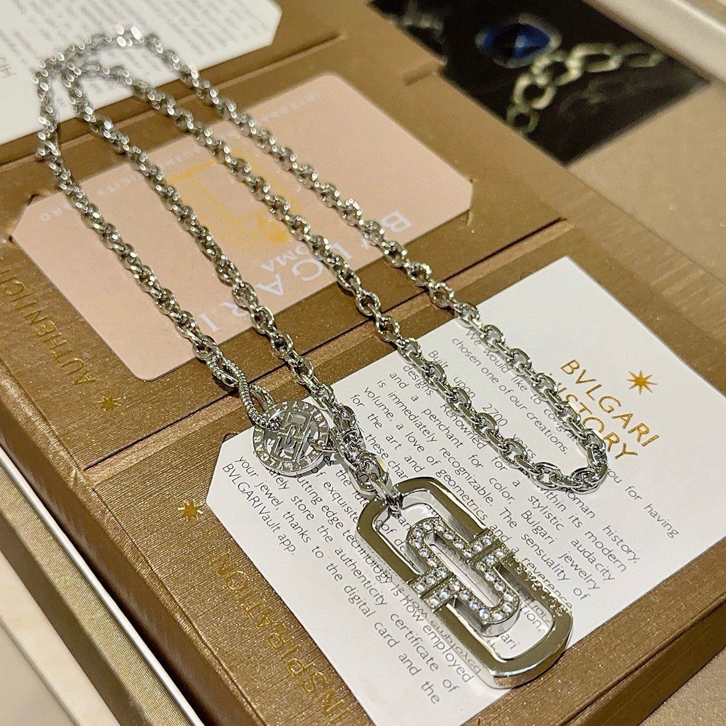 Bvlgari 宝格丽项链V金材质 BVLGARI宝格丽 DIVAS‘ DREAM 系列 品相完美