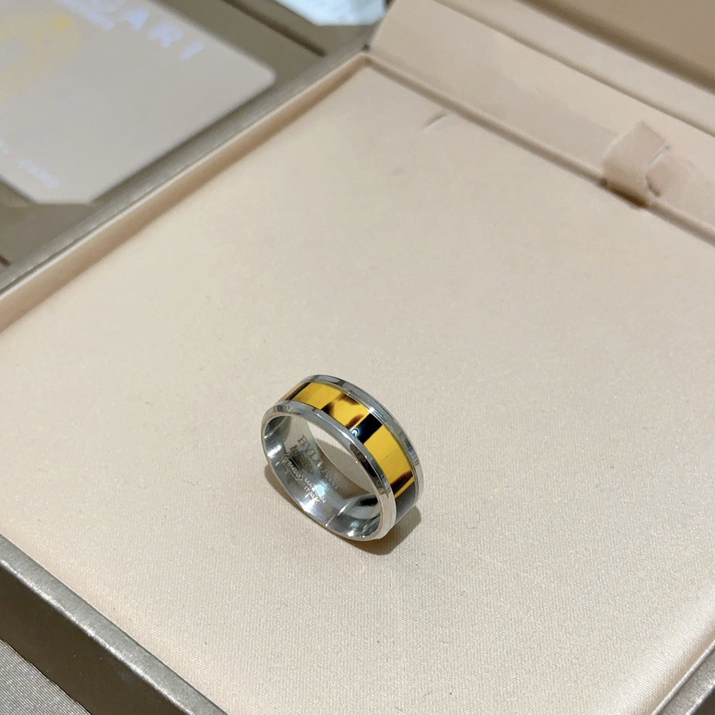 Bvlgari 宝格丽项链V金材质 BVLGARI宝格丽 DIVAS‘ DREAM 系列 品相完美