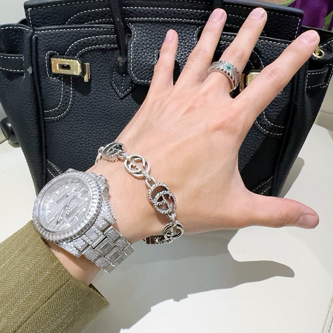 。 2026最新出炉土豪版手链 认准细节 独家高品质🌼 Gucci古驰手链最新款的经典款 精致无论款式 