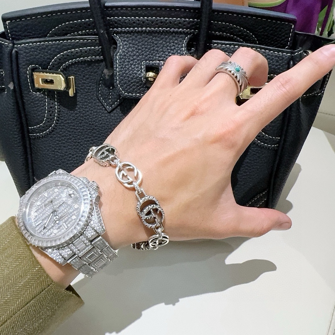 。 2026最新出炉土豪版手链 认准细节 独家高品质🌼 Gucci古驰手链最新款的经典款 精致无论款式 