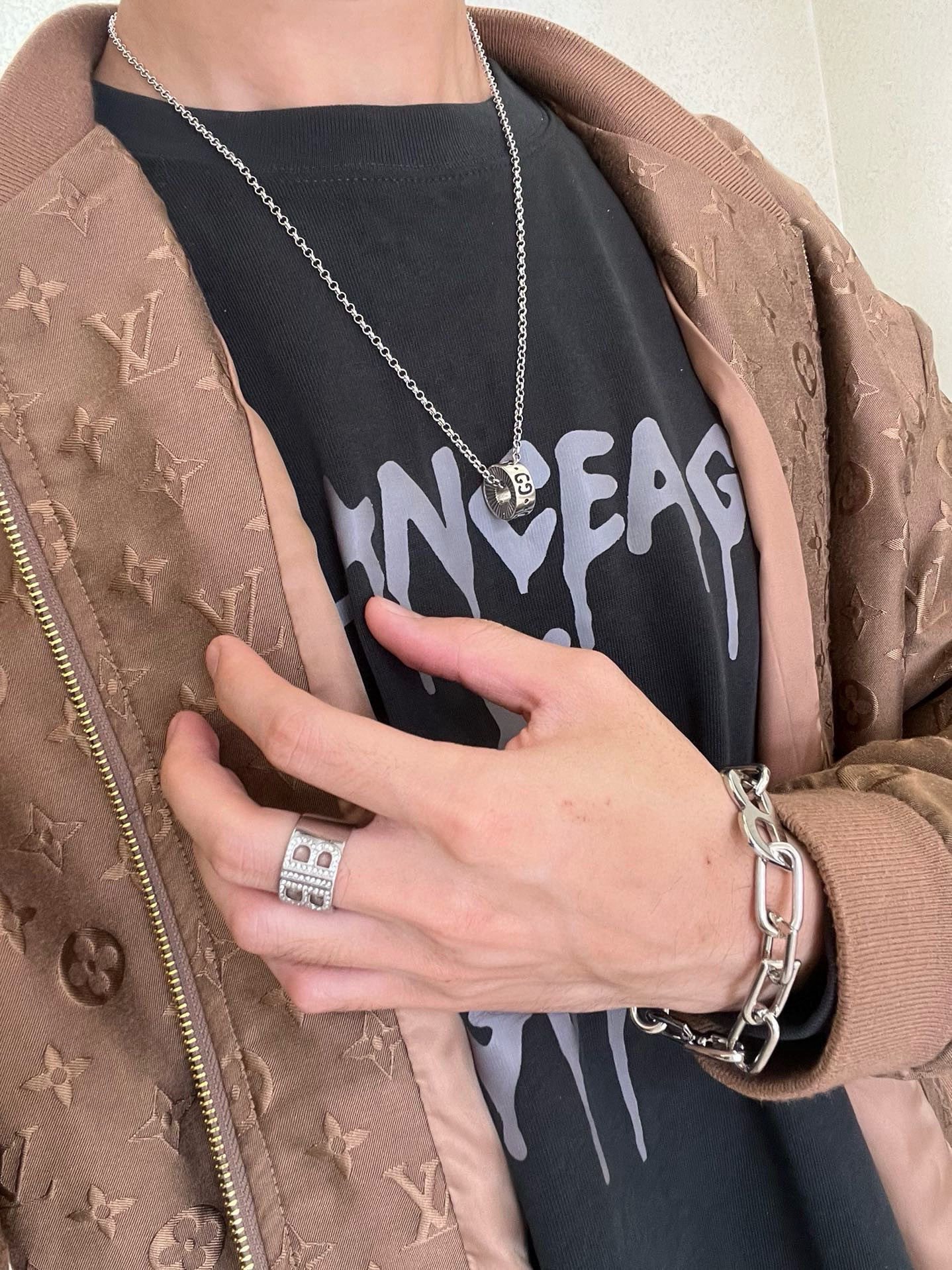 Gucci 不爆不发 抖音带货 首选 𝐆𝐮𝐜𝐜𝐢古驰项链最新款链条档次更高 Anger Forest系列双g设计理念 图案项链