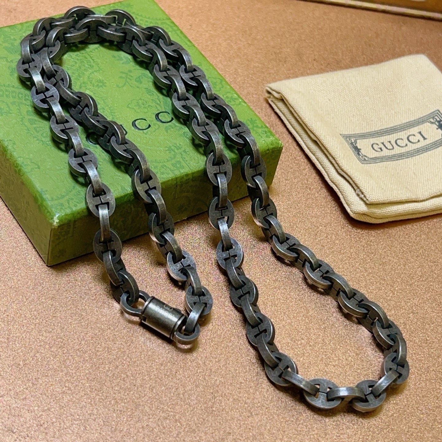 Gucci 不爆不发 抖音带货 首选 𝐆𝐮𝐜𝐜𝐢古驰项链最新款链条档次更高 Anger Forest系列双g古驰新品艺术风格 项链 长度60cm