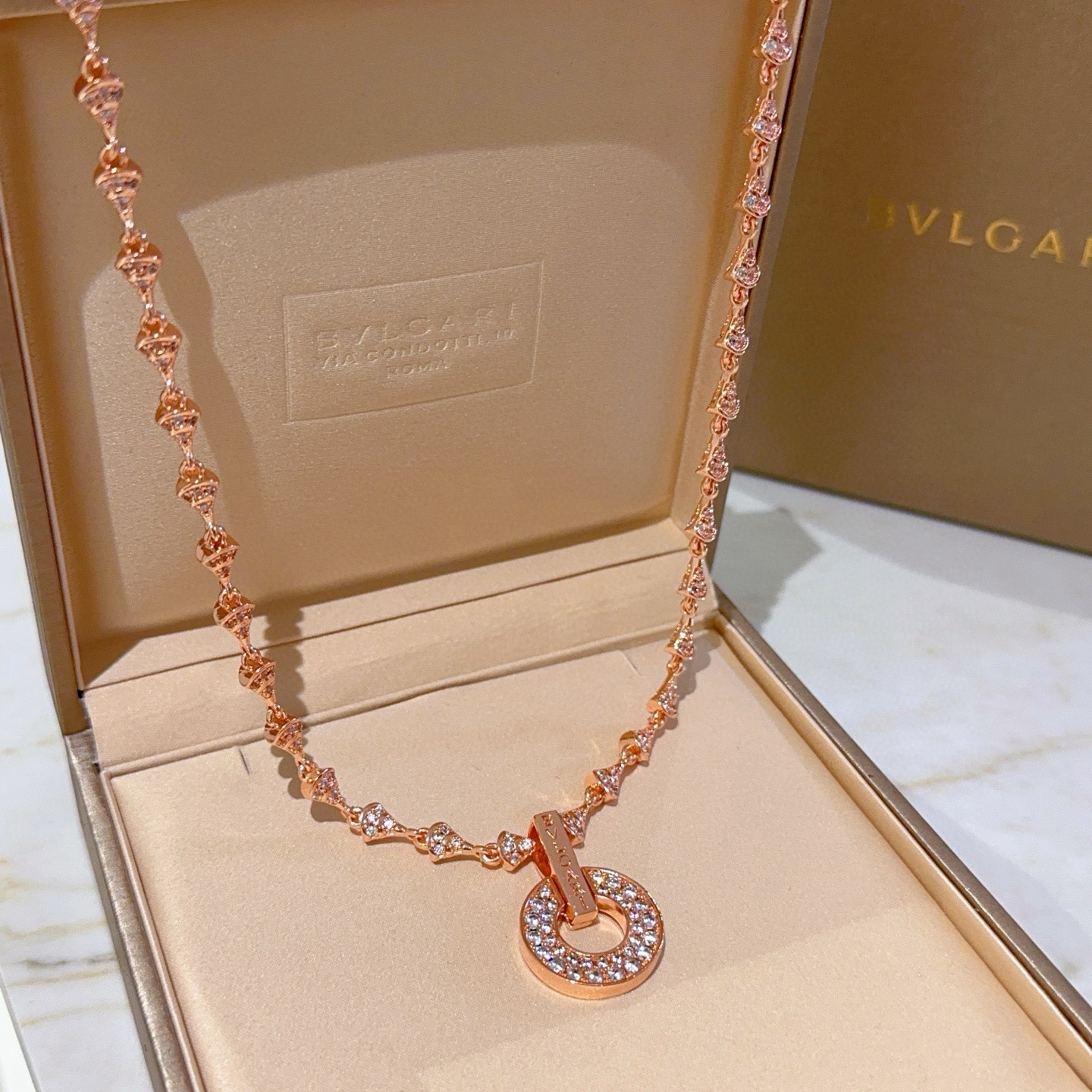 Bvlgari 宝格丽项链V金材质 BVLGARI宝格丽 DIVAS‘ DREAM 系列 品相完美