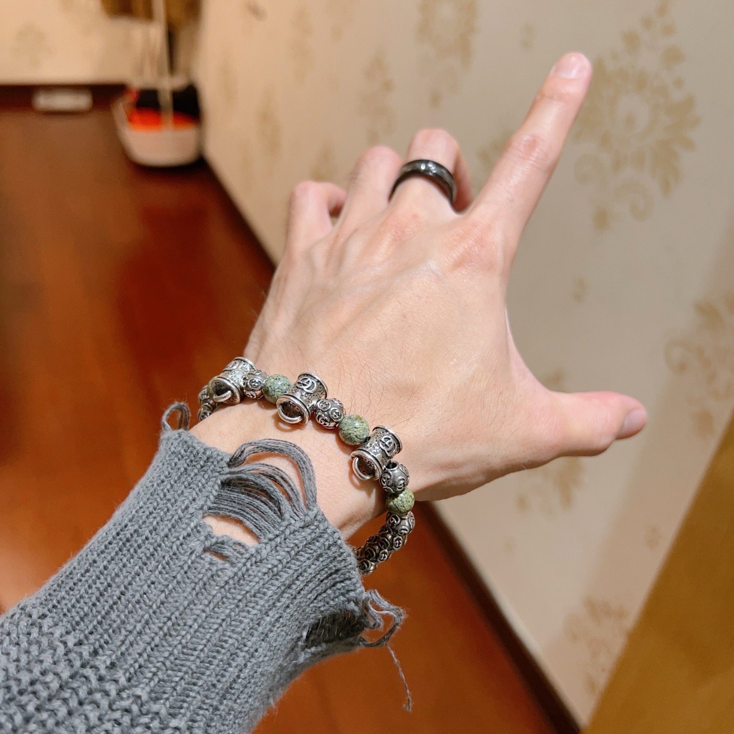 𝐆𝐮𝐜𝐜𝐢古驰手链男女同款 最新款搭配手链档次更高明星同款Anger Forest系列双g玛瑙水晶手链尺