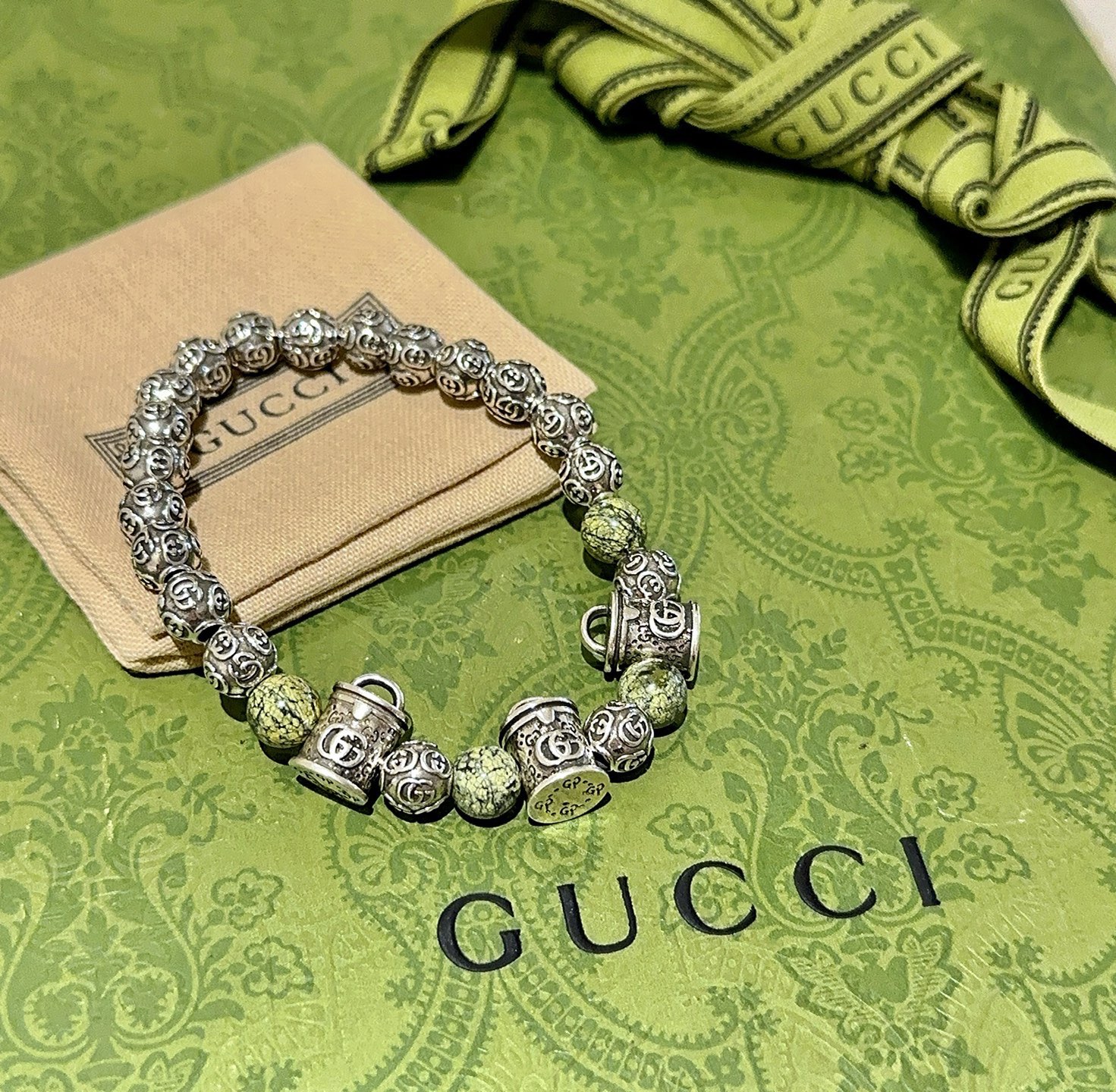 𝐆𝐮𝐜𝐜𝐢古驰手链男女同款 最新款搭配手链档次更高明星同款Anger Forest系列双g玛瑙水晶手链尺
