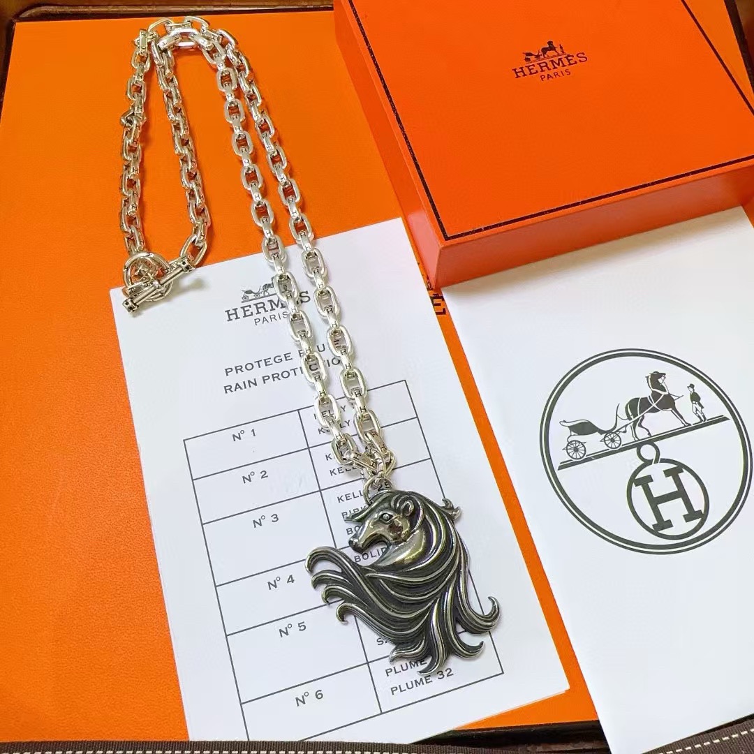NO:678357,Batch Hermès Necklace New Product Release HERMES Must-have Pig Nose Series Jewelry High-end Customization. High-end Chain Classic Matching New Product Simple Fashion Counter Consistency Popular Styles Shipped and Easily Controlled Unique Design Necklace Worth Buying Avant-Garde A Must-Have Style for Men and Women!  , jewelry boutique, hermes, hermes, necklace19860909批 爱马仕项链 新品发布 HERMES 必备款猪鼻子系列首饰 高端定制.高端链条经典搭配 新品 简单时尚专柜一致 火爆款出货穿搭轻松驾驭 设计独特 值得入手的项链 前卫 男女必备款！,饰品精品,hermes,hermes,necklace,Jewelry