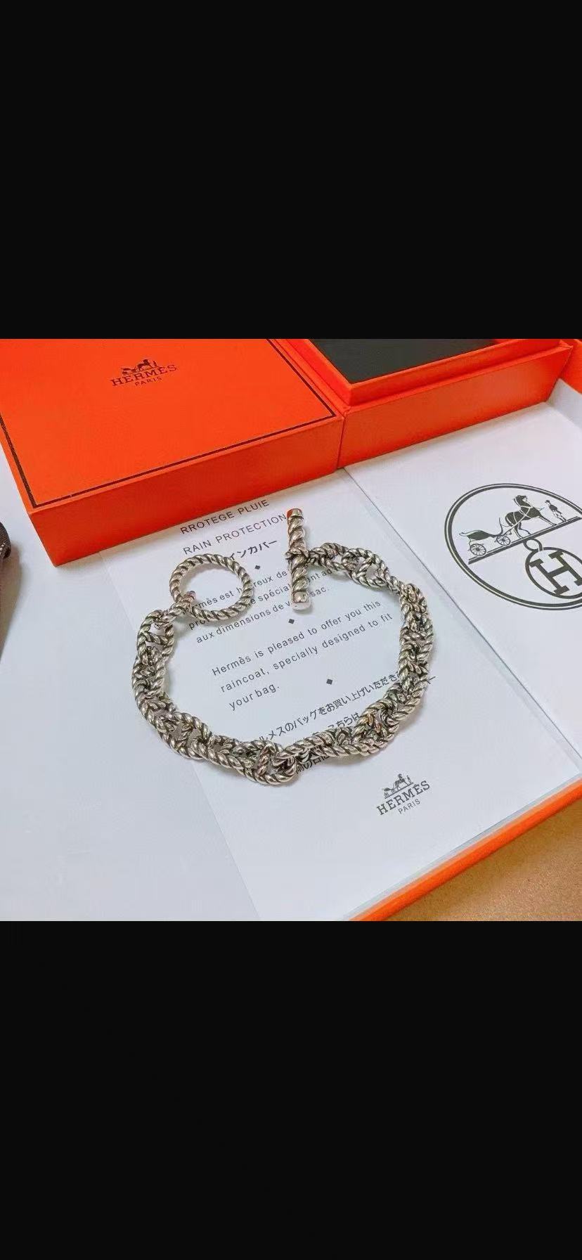 NO:678320,Batch. New Hermès bracelet thickened gold version. High-end Seiko version [color] [color] Many Internet celebrities have the same style. Hermès bracelets test the craftsmanship of the master. It is not easy to ensure that every detail is in place [color] [color] High-end customization. Same style for men and women. Hermes is popular 1:1 super fine star. The same style k gold texture, crafted with high-end craftsmanship. It is really amazing to get started. Boutique jewelry, hermes, bracelet, gold19860909批.新款爱马仕手链加厚黄金版.高级精工版[色][色]众多网红同款 爱马仕手链太考验师傅的手艺了 要确保每个细节都到位不简单[色][色] 高端定制 男女同款 爱马仕火爆 1:1超精赞明星 同款 k金质感,精工高端工艺打造出炉. 上手真的赞爆,饰品精品,hermes,bracelet,gold,Jewelry