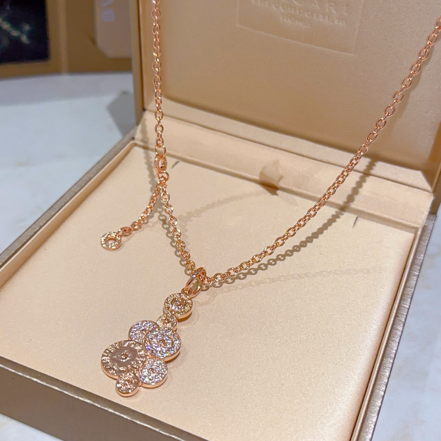 Bvlgari 宝格丽项链V金材质 BVLGARI宝格丽 DIVAS‘ DREAM 系列 品相完美