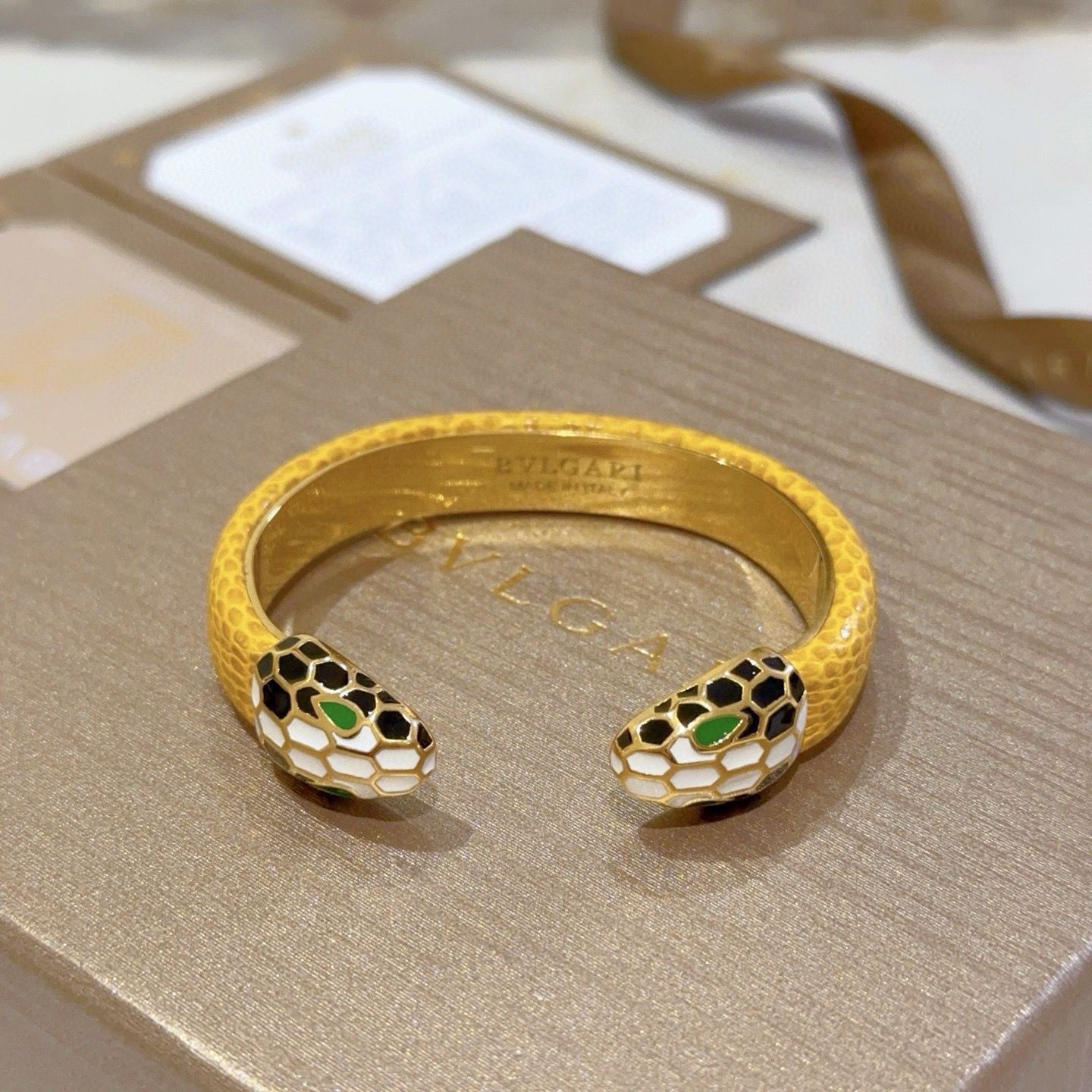 BVLGARI Bracelet Gold-Plated 18K Gold-Top Quality