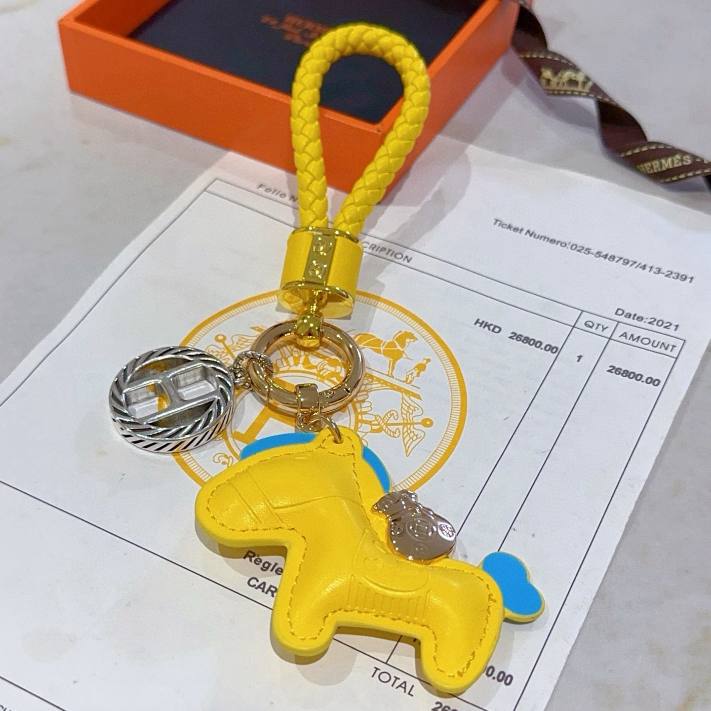 NO:678382,Batch. New Hermes Hermes keychain keychain thickened version Platinum version. High-end Seiko version [color][color] Many Internet celebrities have the same style. Hermes pendant keychain is a test of the master's craftsmanship. It is not easy to ensure that every detail is in place [color][color] High-end customization. Same style for men and women. Hermès is popular. 1:1 super refined like stars. The same K gold texture, crafted with high-end precision craftsmanship.  The car keychain is really awesome, fine jewelry, hermes, hermes, keychain19860909批.新款Hermes爱马仕钥匙扣钥匙扣加厚版 铂金版.高级精工版[色][色]众多网红同款 爱马仕挂饰钥匙扣太考验师傅的手艺了 要确保每个细节都到位不简单[色][色] 高端定制 男女同款 爱马仕火爆 1:1超精赞明星 同款 k金质感,精工高端工艺打造出炉. 车钥匙扣上真的赞爆,饰品精品,hermes,hermes,keychain,Jewelry