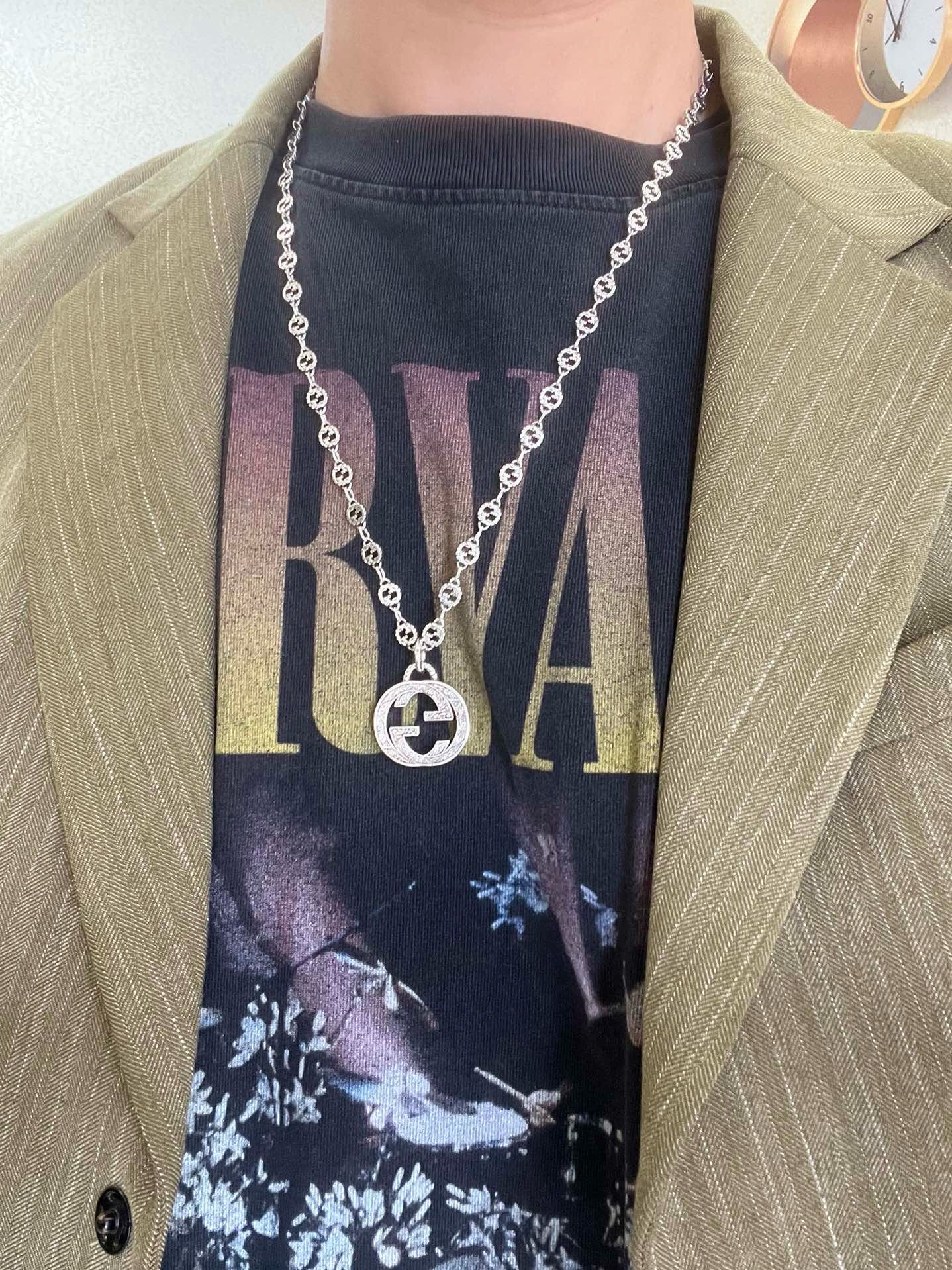 。。 新品发布👒不爆不发 抖音带货网红首选 𝐆𝐮𝐜𝐜𝐢古驰项链最新款链条档次更高明星同款Anger Fo