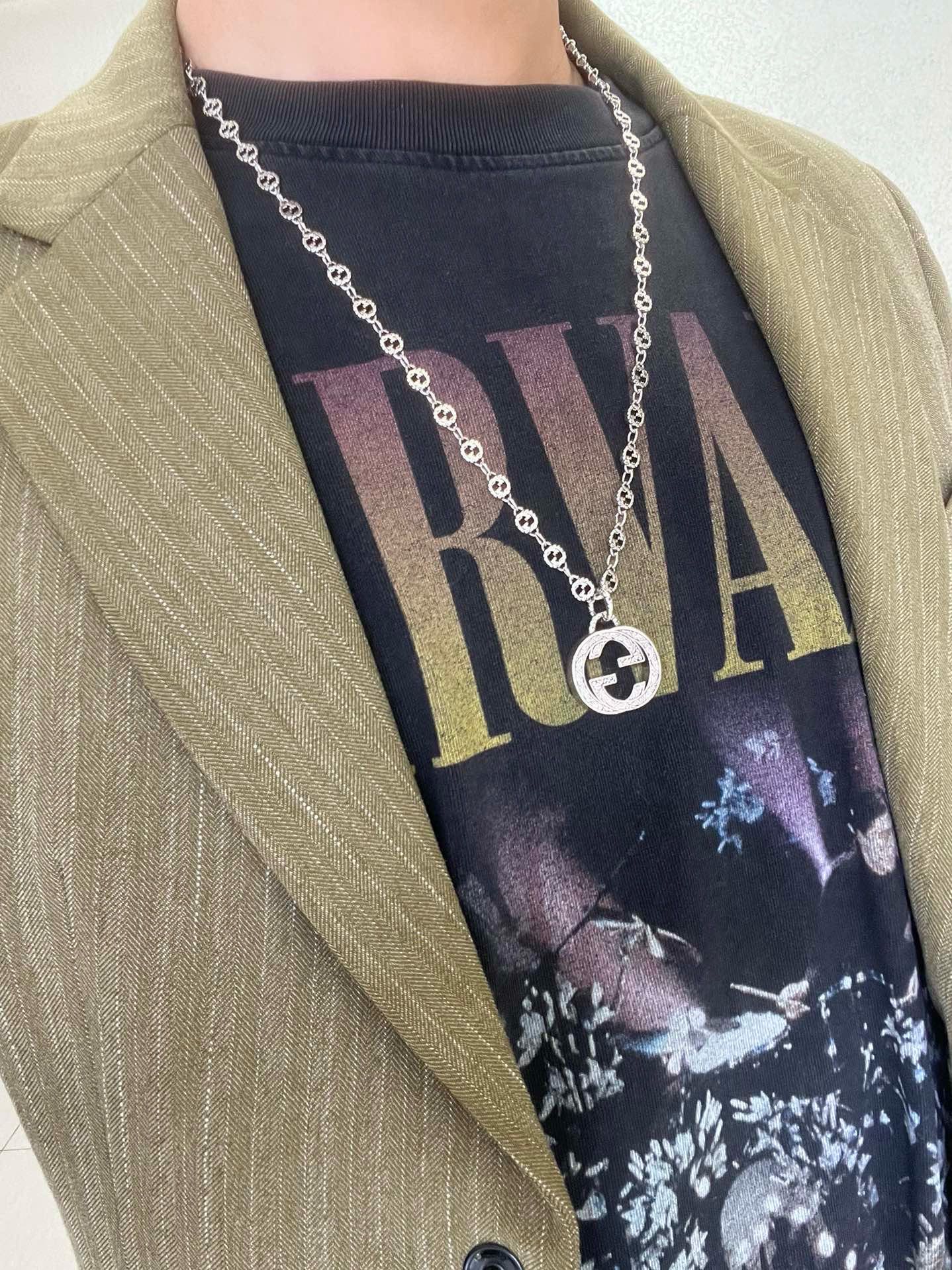 。。 新品发布👒不爆不发 抖音带货网红首选 𝐆𝐮𝐜𝐜𝐢古驰项链最新款链条档次更高明星同款Anger Fo