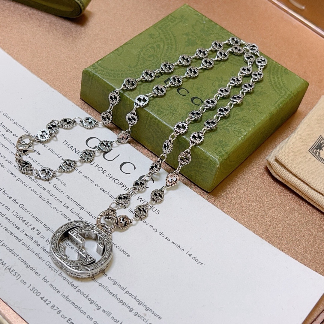 。。 新品发布👒不爆不发 抖音带货网红首选 𝐆𝐮𝐜𝐜𝐢古驰项链最新款链条档次更高明星同款Anger Fo