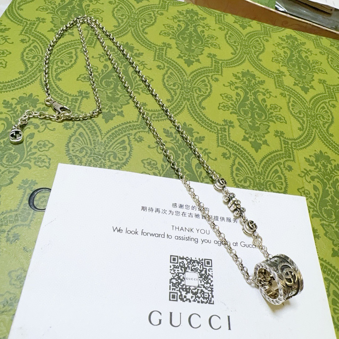 NO:678416,Batch of new product releases Italian official announcement Gucci necklace’s latest chain is of higher quality, same style as the star’s Anger Forest series, double G classic design concept necklace series, new Gucci necklace, details are distressed, non-market glossy version, this one has been out, best-selling model in Gucci, very good with trendy clothes, fine jewelry, gucci, necklace19860909批新品发布 意大利官宣 古驰项链最新款链条档次更高明星同款Anger Forest系列双G经典款设计理念项链系列新品古驰项链 细节对版做旧处理 非市面亮面版型 这款一直在出 古驰里面热卖款 非常好搭配潮流衣服,饰品精品,gucci,necklace,Jewelry