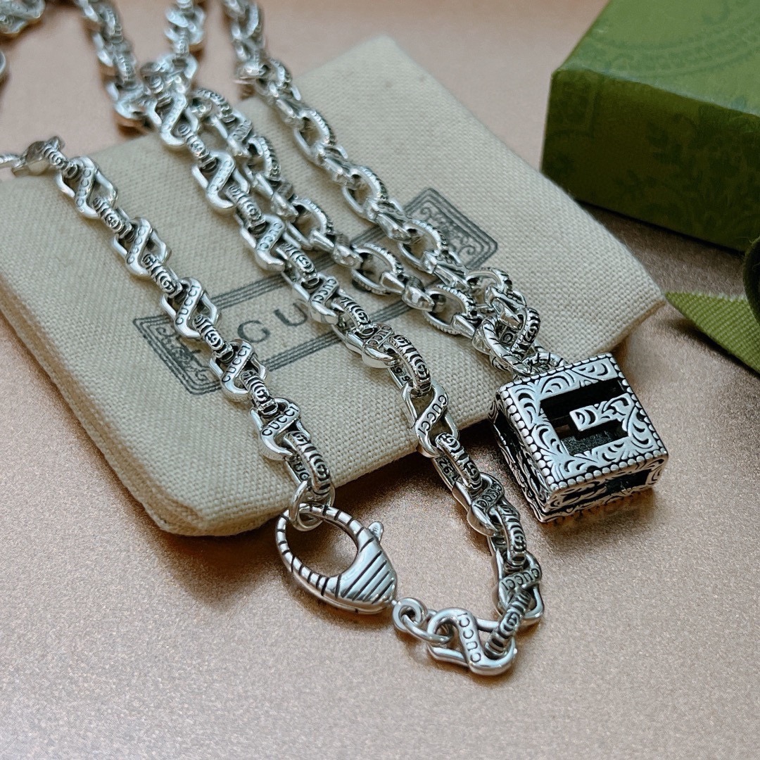 。抖音带货首选。 𝐆𝐮𝐜𝐜𝐢古驰项链2026最新款链条档次更高明星同款Anger Forest系列双G古
