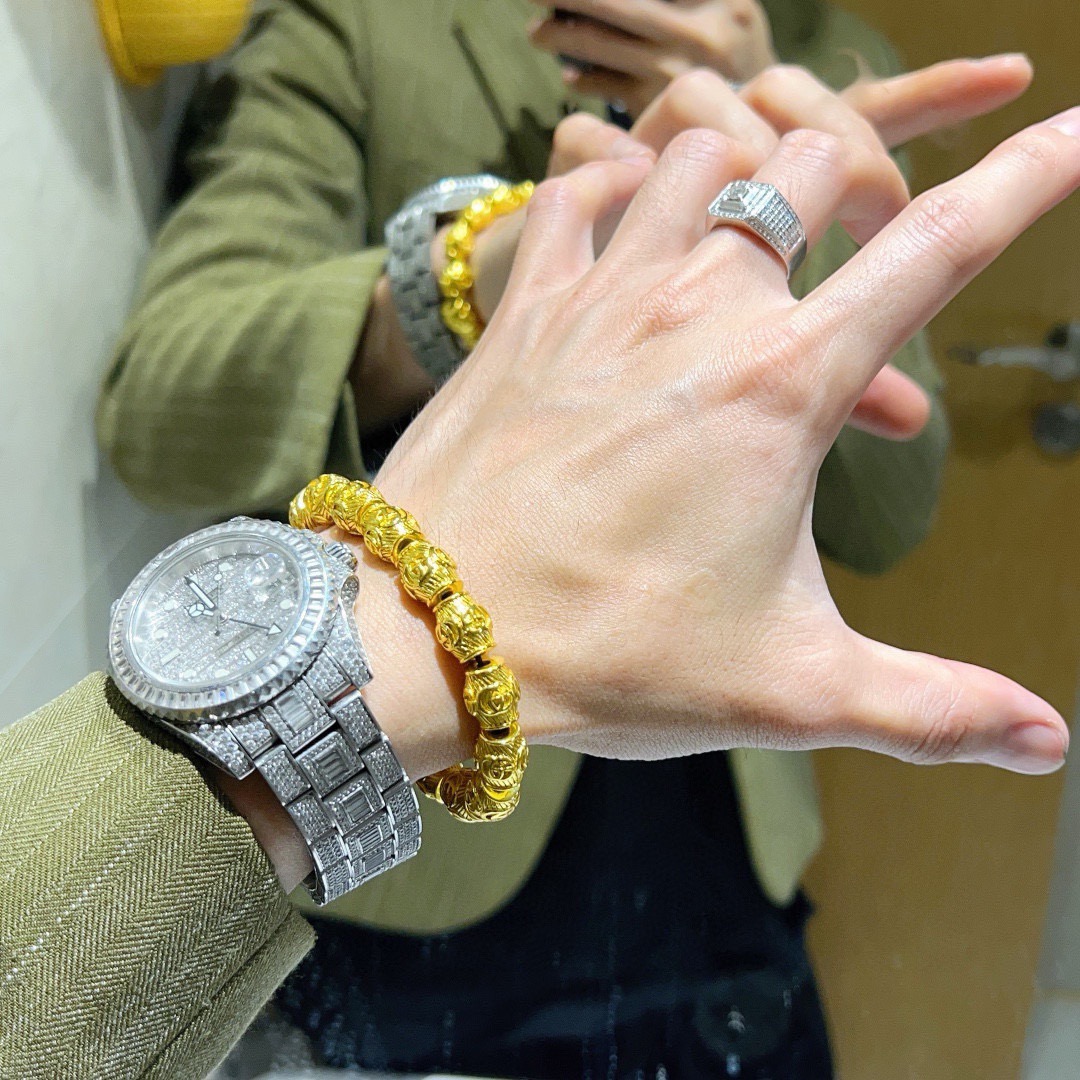 新品发布👒𝐆𝐮𝐜𝐜𝐢古驰手链👨👩男女同款 最新款黄金穿珠手链档次更高明星同款Anger Forest系列