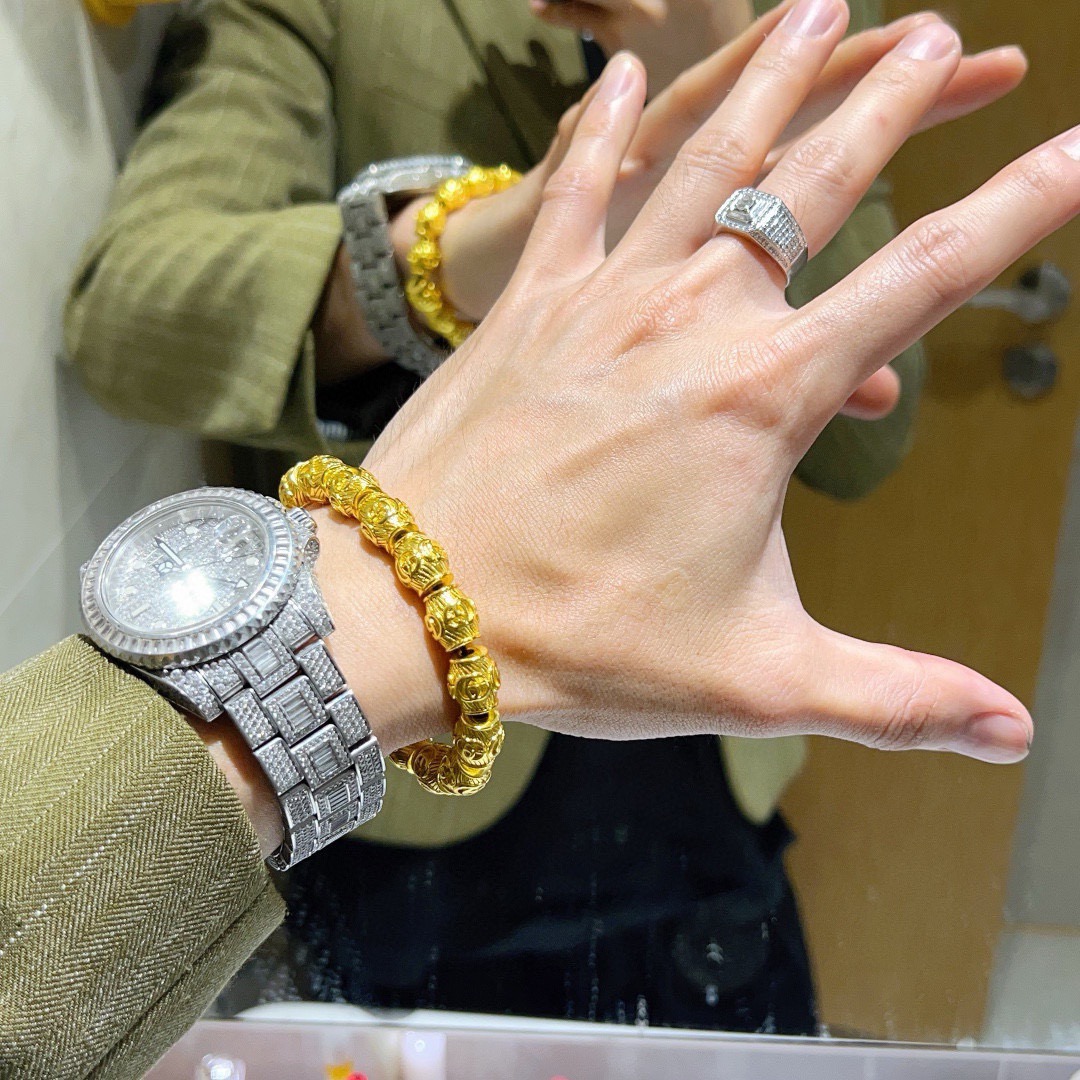 新品发布👒𝐆𝐮𝐜𝐜𝐢古驰手链👨👩男女同款 最新款黄金穿珠手链档次更高明星同款Anger Forest系列