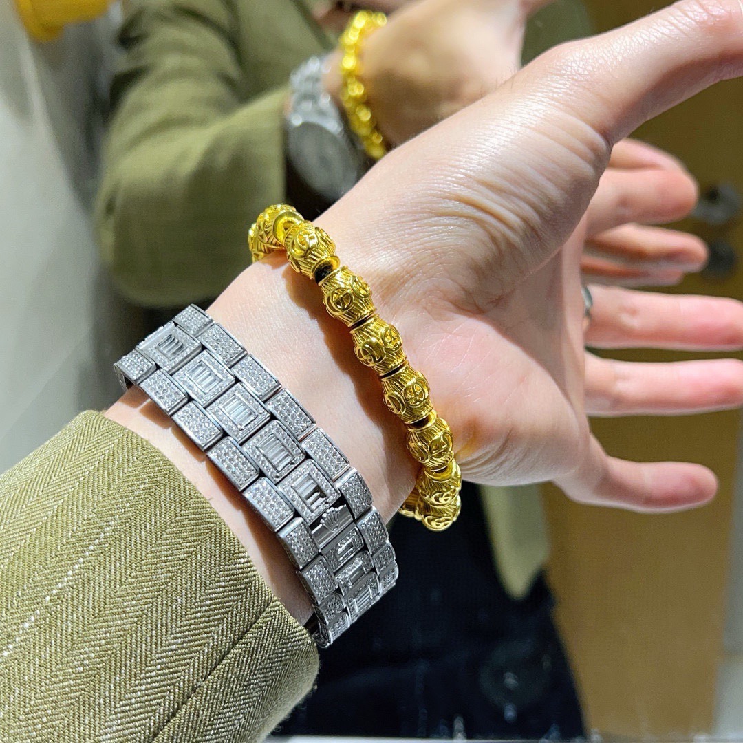 新品发布👒𝐆𝐮𝐜𝐜𝐢古驰手链👨👩男女同款 最新款黄金穿珠手链档次更高明星同款Anger Forest系列