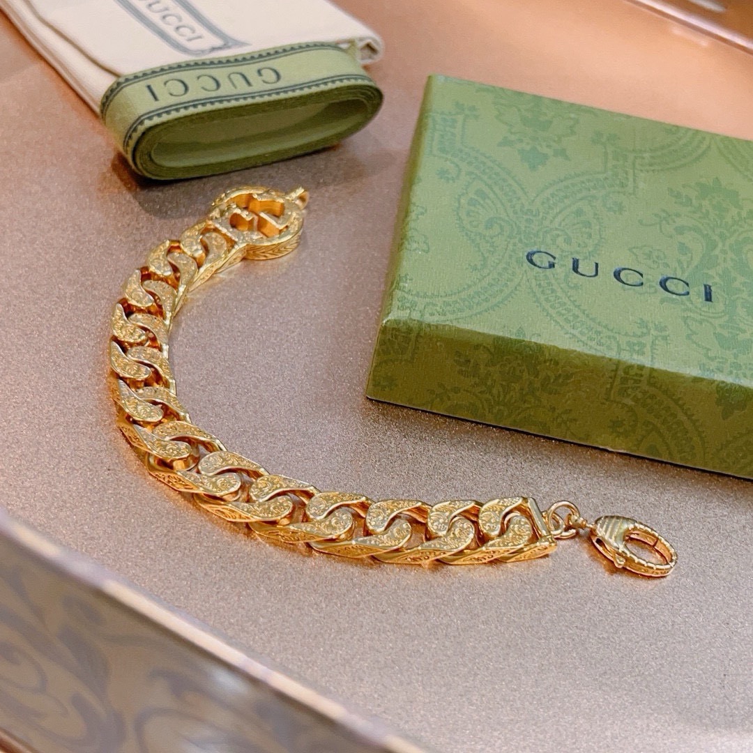 Gucci 新品发布 最新出炉 Gucci古驰手链黄金最新款的