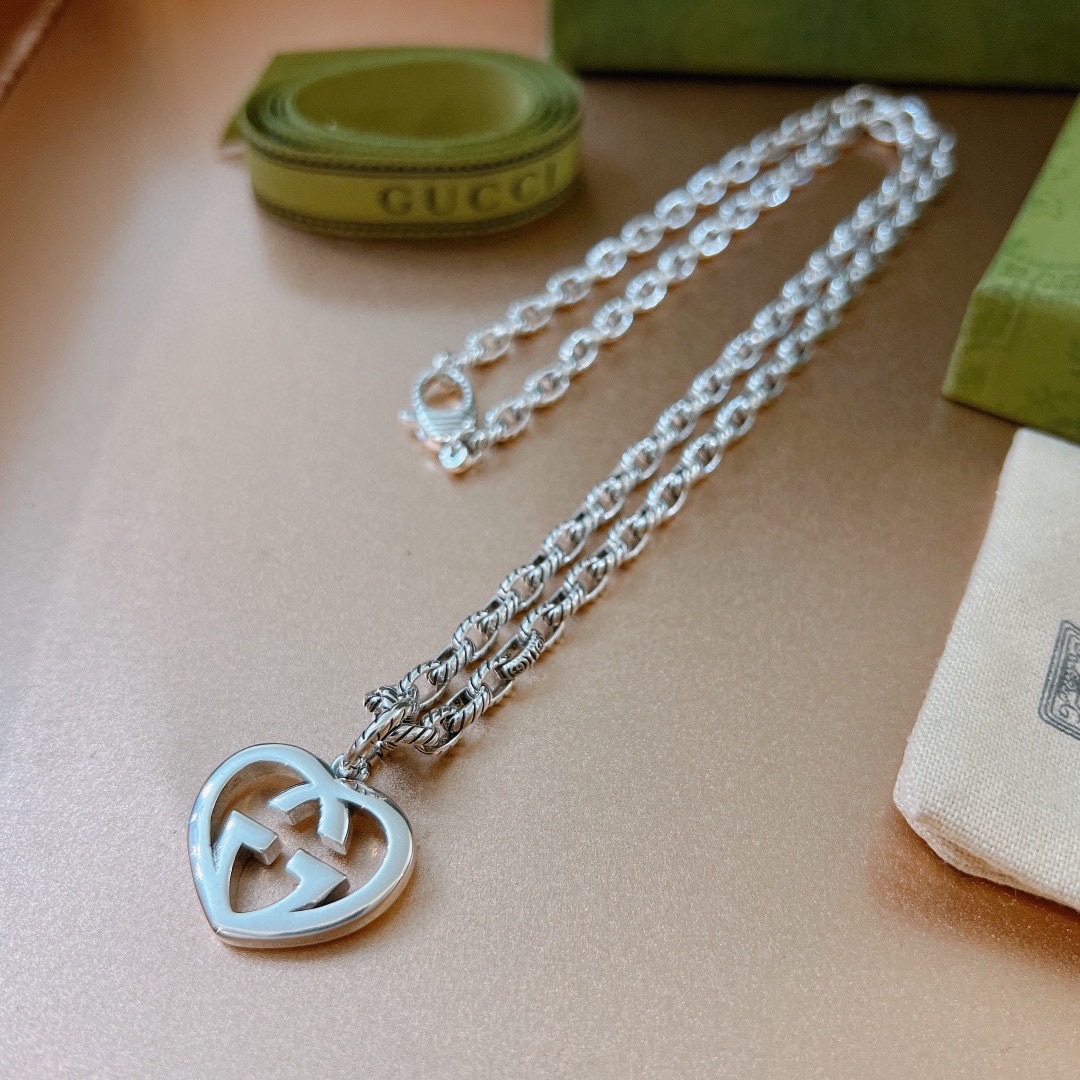 。抖音带货首选。 𝐆𝐮𝐜𝐜𝐢古驰项链2026最新款链条档次更高明星同款Anger Forest系列双G古