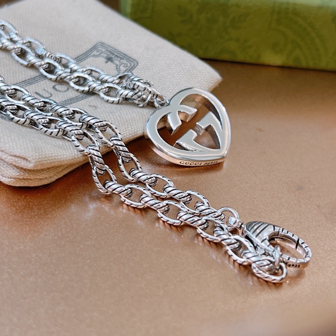 。抖音带货首选。 𝐆𝐮𝐜𝐜𝐢古驰项链2026最新款链条档次更高明星同款Anger Forest系列双G古