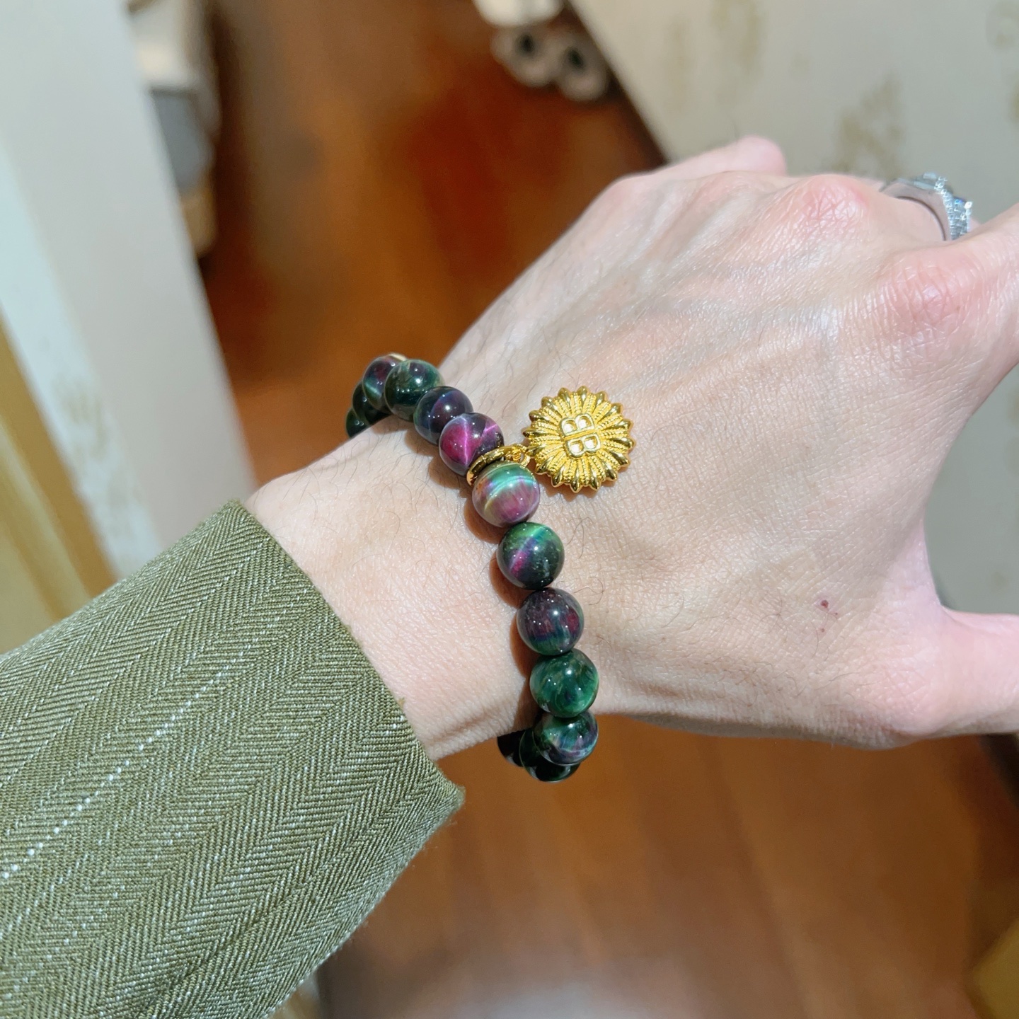 Balenciaga luxury bracelet 4