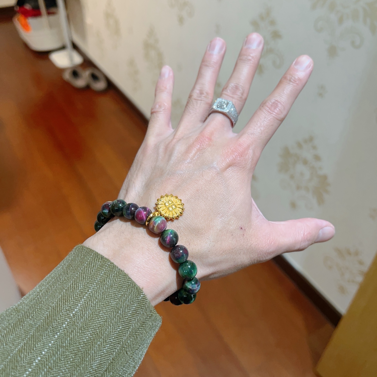Balenciaga luxury bracelet 3