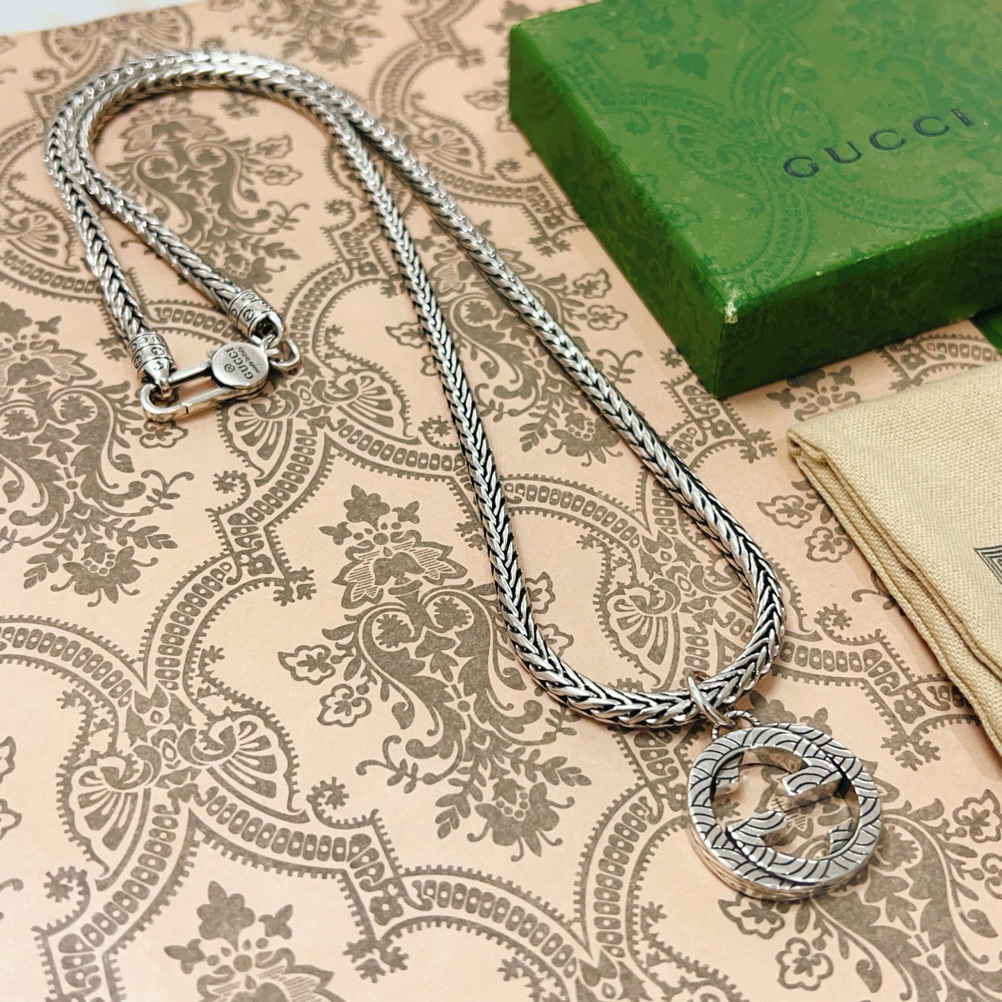𝐆𝐮𝐜𝐜𝐢古驰项链最新款链条档次更高明星同款Anger Forest系列双G古驰项链细节对版做旧处理 非