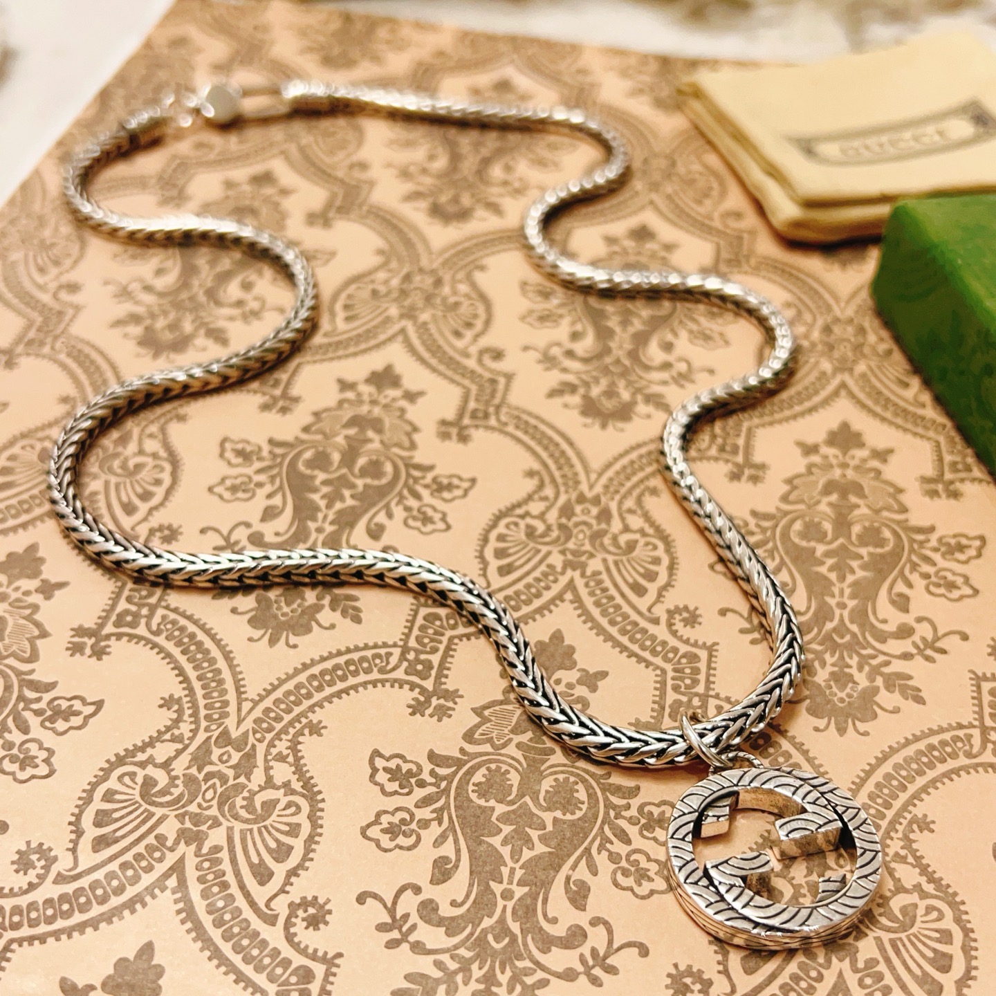 𝐆𝐮𝐜𝐜𝐢古驰项链最新款链条档次更高明星同款Anger Forest系列双G古驰项链细节对版做旧处理 非