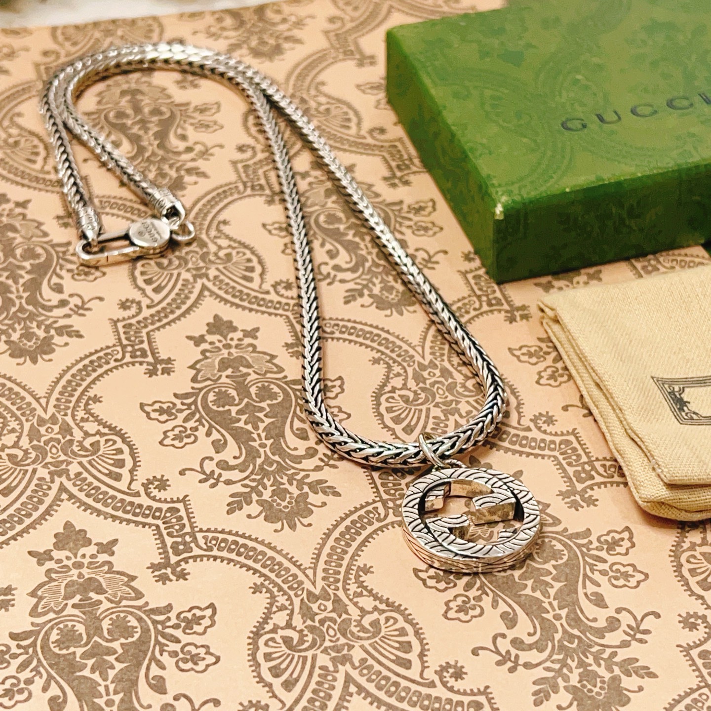 𝐆𝐮𝐜𝐜𝐢古驰项链最新款链条档次更高明星同款Anger Forest系列双G古驰项链细节对版做旧处理 非