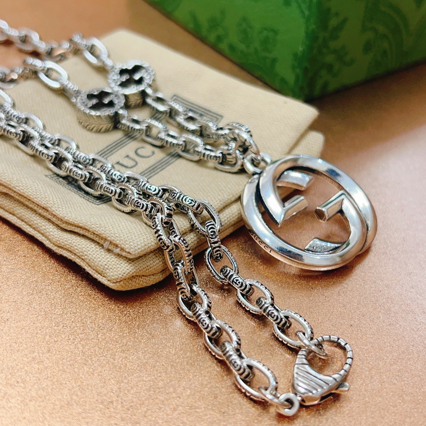 𝐆𝐮𝐜𝐜𝐢古驰项链最新款链条档次更高明星同款Anger Forest系列双G古驰项链细节对版做旧处理 非