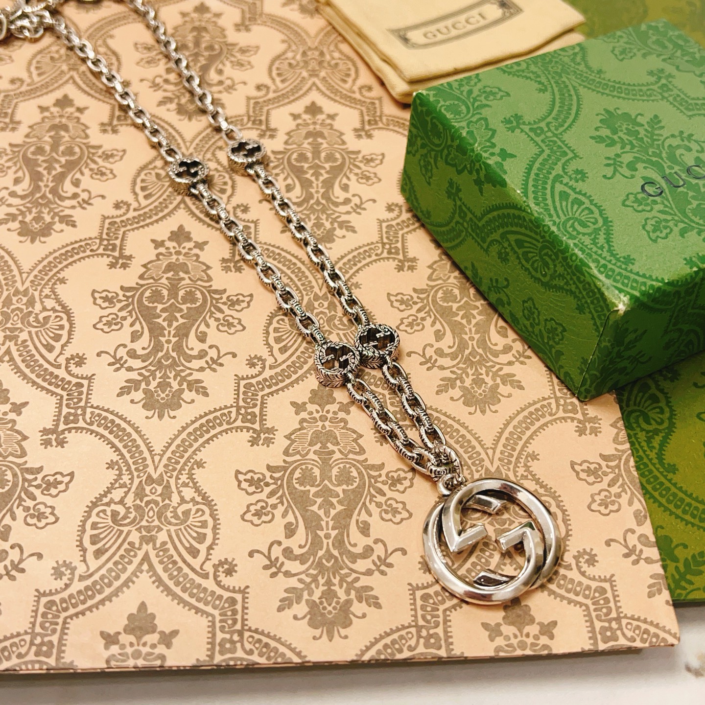 𝐆𝐮𝐜𝐜𝐢古驰项链最新款链条档次更高明星同款Anger Forest系列双G古驰项链细节对版做旧处理 非