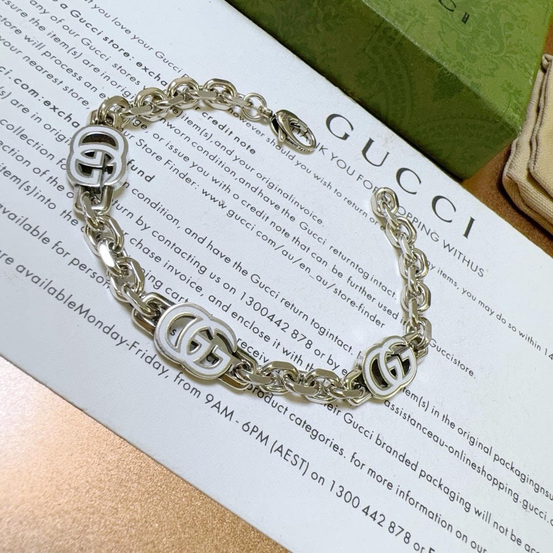 Gucci 最新出炉土豪版手链 认准细节链身闪沙效果