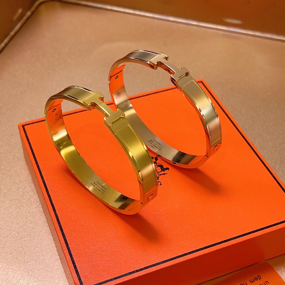 Hermes Clic H bracelet Yellow gold rose gold silver no gemstones 17cm