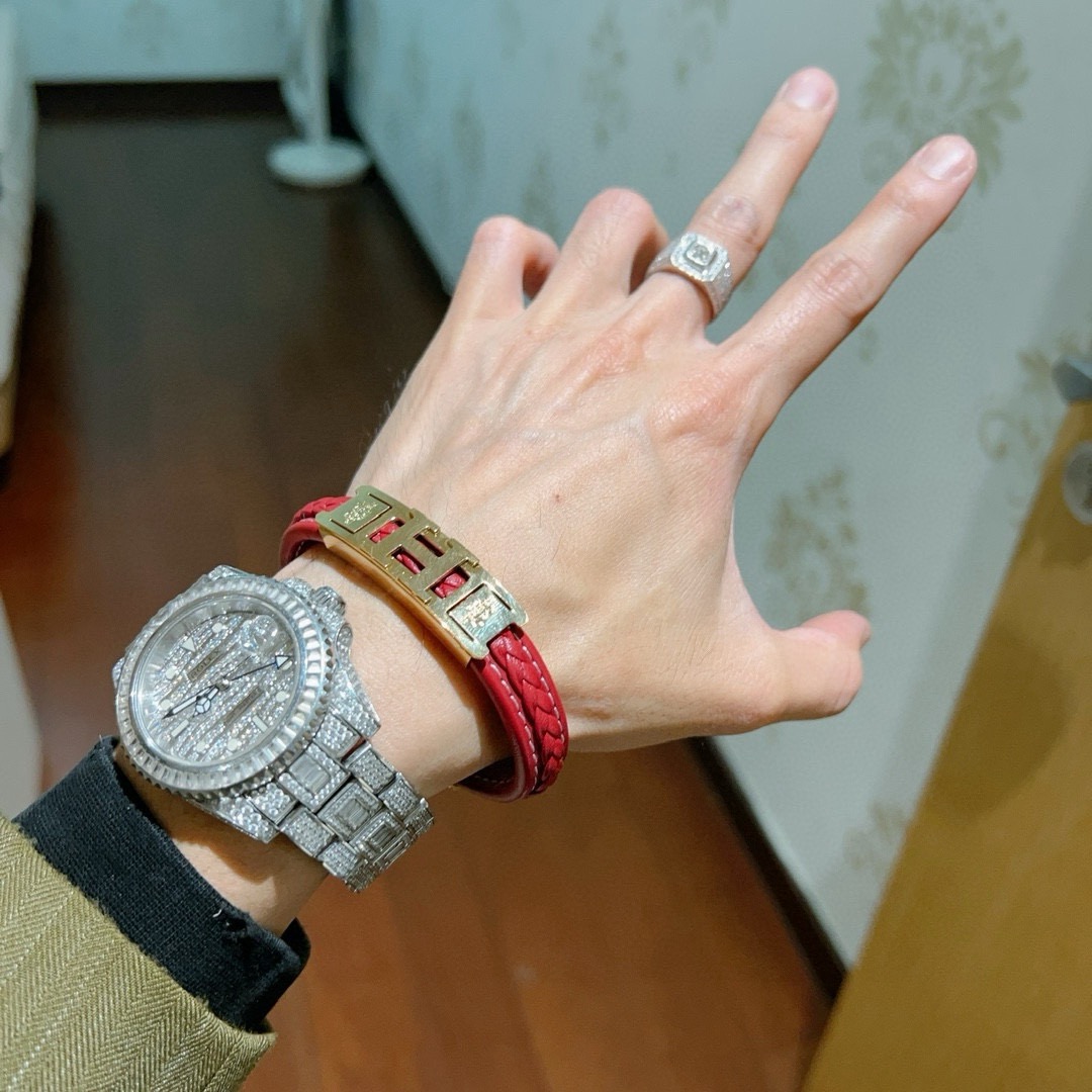 Bracelet Hermes H Series Métal plaqué or cuir tressé rouge T2