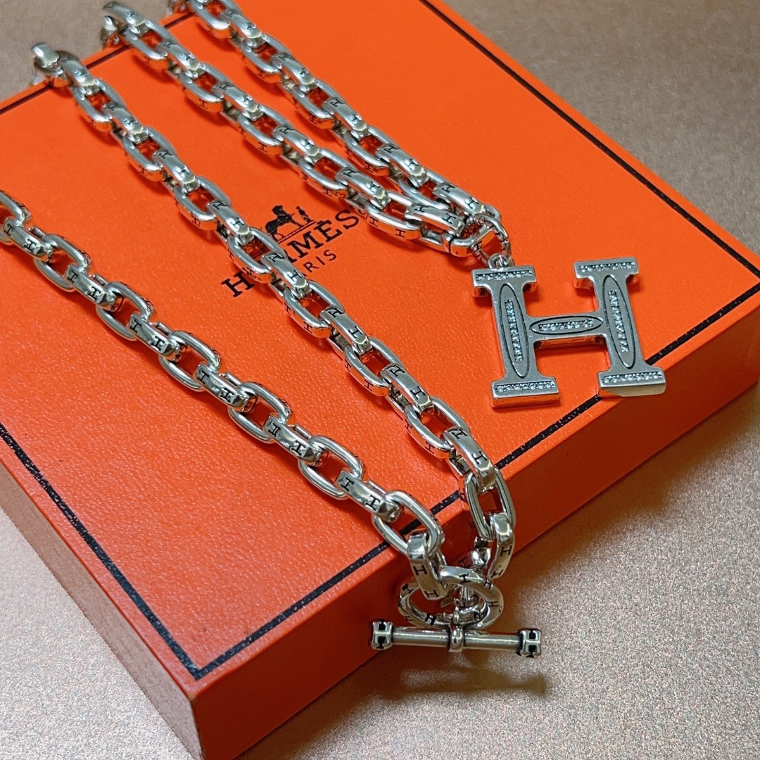 Hermes H Logo Pendant Chain necklace Silver-toned metal with clear diamond-like stone accents on H pendant 60cm