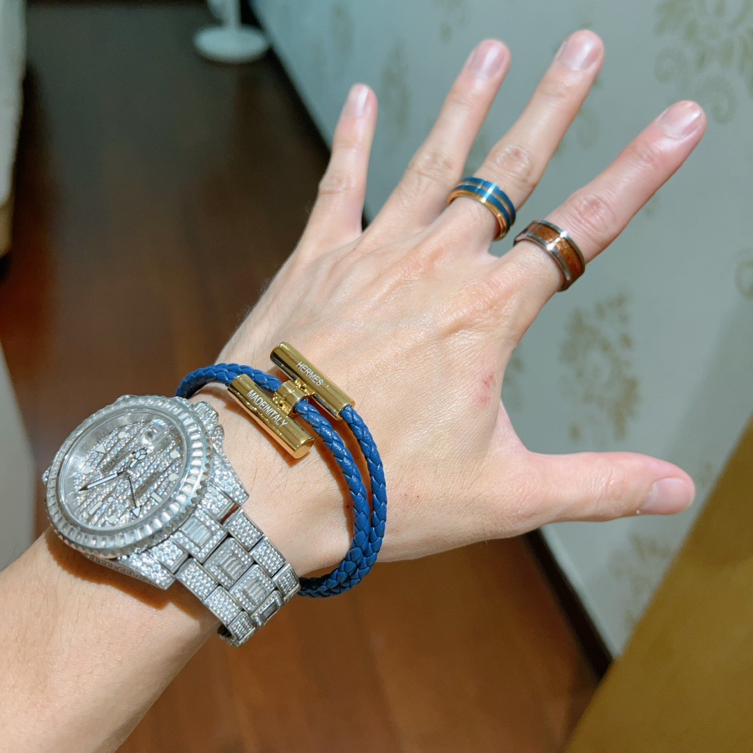 Hermes Tournis Tresse bracelet Blue braided leather with gold-plated hardware T3 18cm