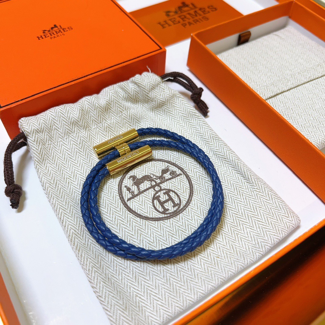 Hermes Tournis Tresse bracelet Blue braided leather with gold-plated hardware T3 18cm