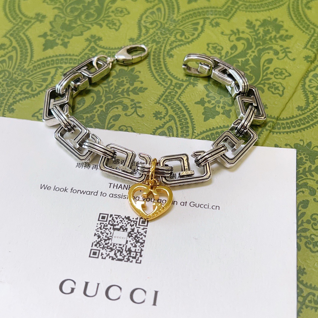 。 2026古驰新品手链出炉🌼 Gucci古驰手链最新款的经典款 精致无论款式 质感 都是绝对的顶尖fe