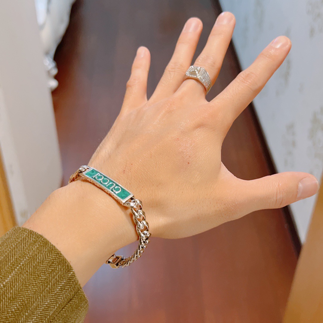 。 2026古驰新品手链出炉🌼 Gucci古驰手链最新款的经典款 精致无论款式 质感 都是绝对的顶尖fe