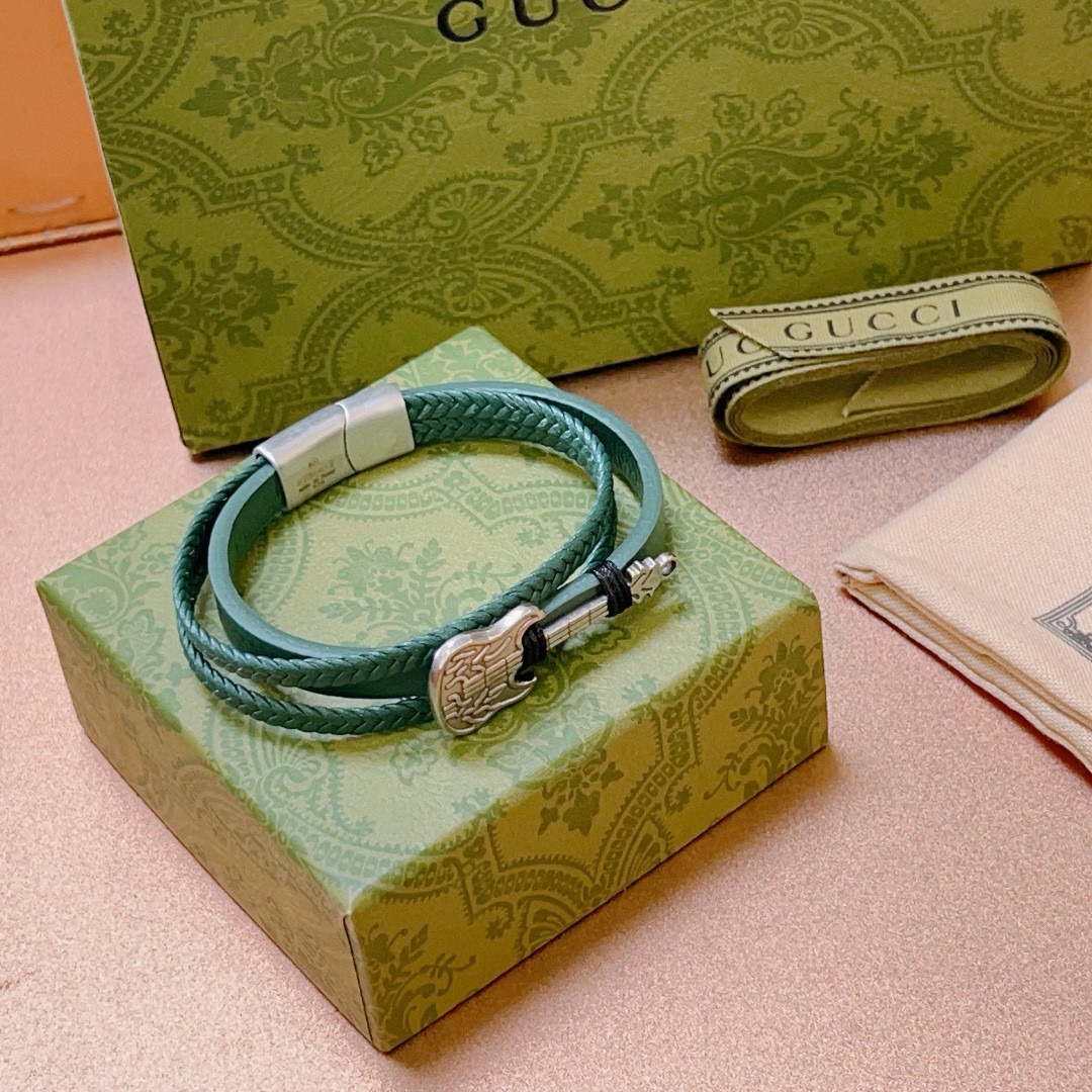 Gucci 新品发售 ‍⬛𝐆𝐮𝐜𝐜𝐢古驰手绳手环最新款纯手工头层牛皮材质档次更高 Anger Forest系列双G 款系列 银手链手绳