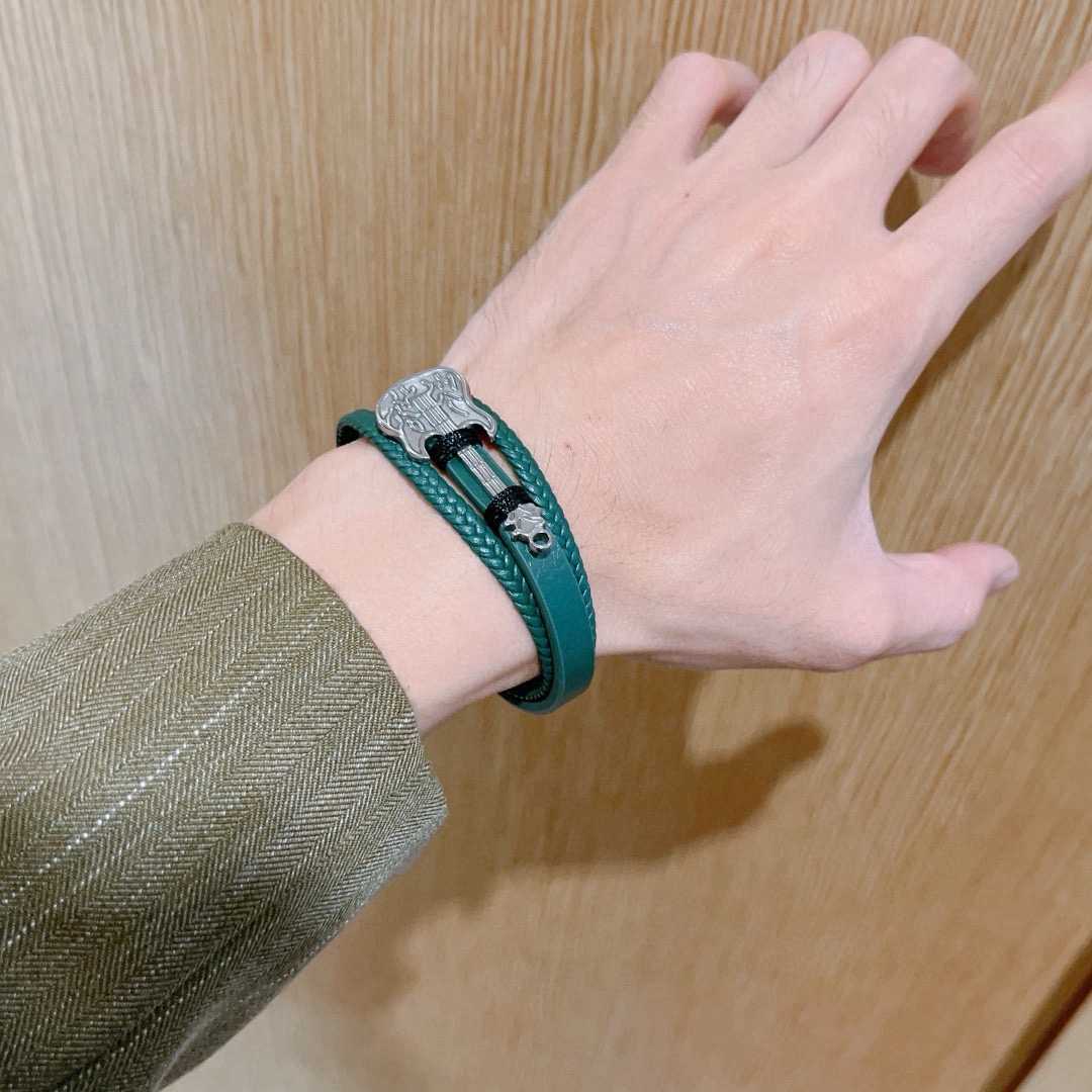 Gucci 新品发售 ‍⬛𝐆𝐮𝐜𝐜𝐢古驰手绳手环最新款纯手工头层牛皮材质档次更高 Anger Forest系列双G 款系列 银手链手绳