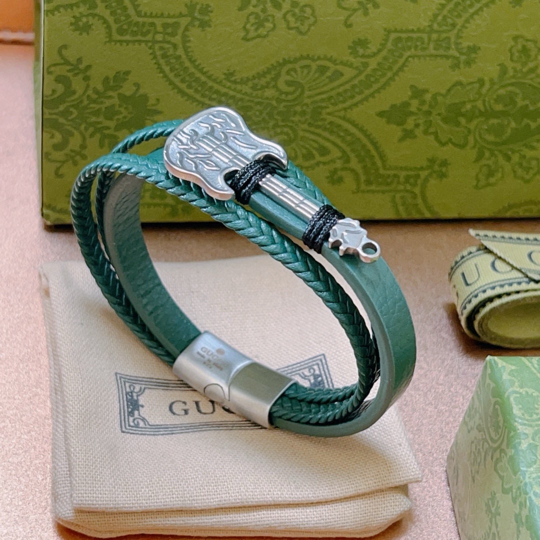 Gucci 新品发售 ‍⬛𝐆𝐮𝐜𝐜𝐢古驰手绳手环最新款纯手工头层牛皮材质档次更高 Anger Forest系列双G 款系列 银手链手绳