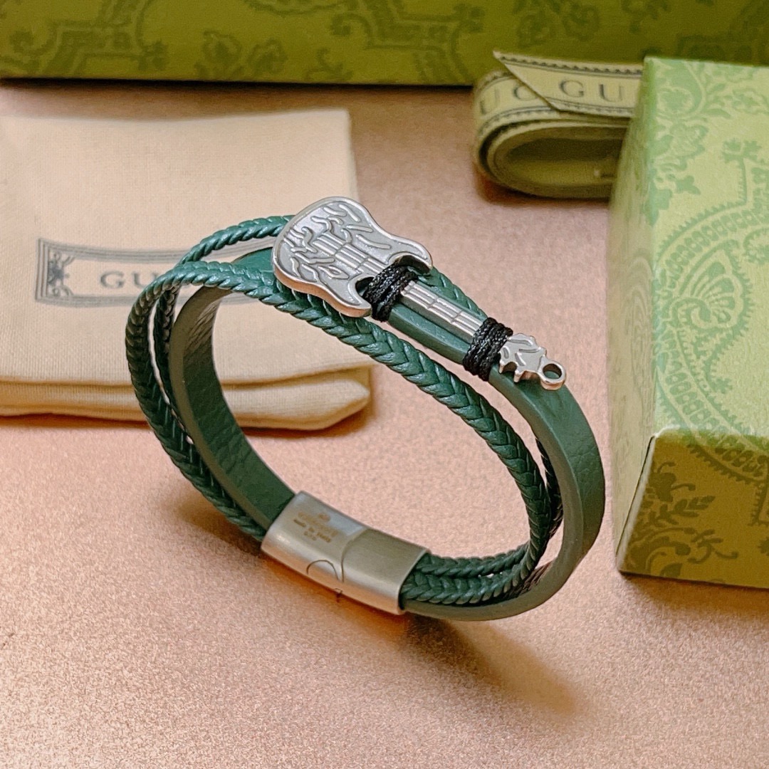 Gucci 新品发售 ‍⬛𝐆𝐮𝐜𝐜𝐢古驰手绳手环最新款纯手工头层牛皮材质档次更高 Anger Forest系列双G 款系列 银手链手绳