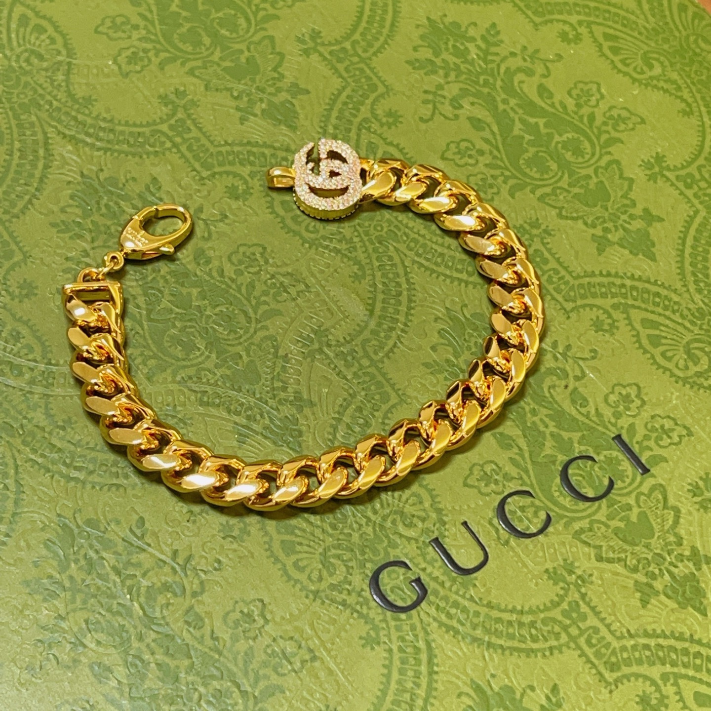 。 古驰马年新款推荐款2026最新出炉🌼 Gucci古驰手链最新款经典款 精致无论款式 质感 都是绝对的