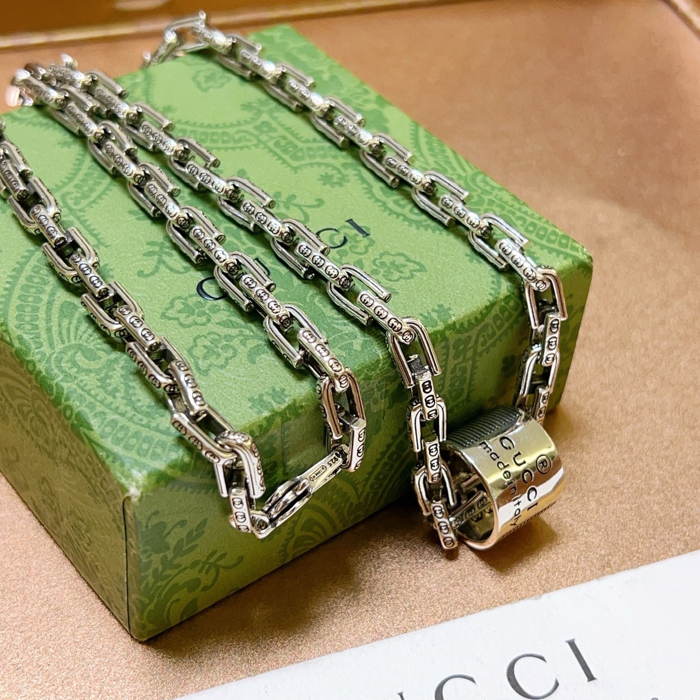 。太帅啦。 𝐆𝐮𝐜𝐜𝐢古驰项链2026最新款链条档次更高明星同款经典款Anger Forest系列双G古