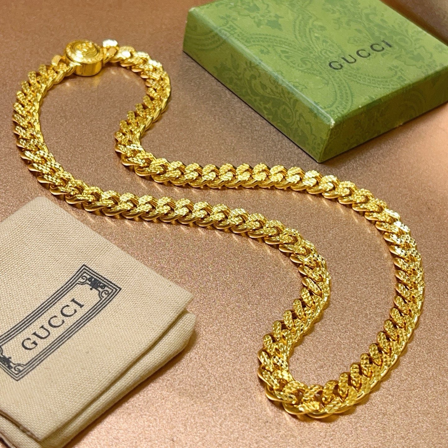 𝐆𝐮𝐜𝐜𝐢古驰项链最新款链条档次更高 纯手工制作 整条精工车花工艺明星同款Anger Forest系列双