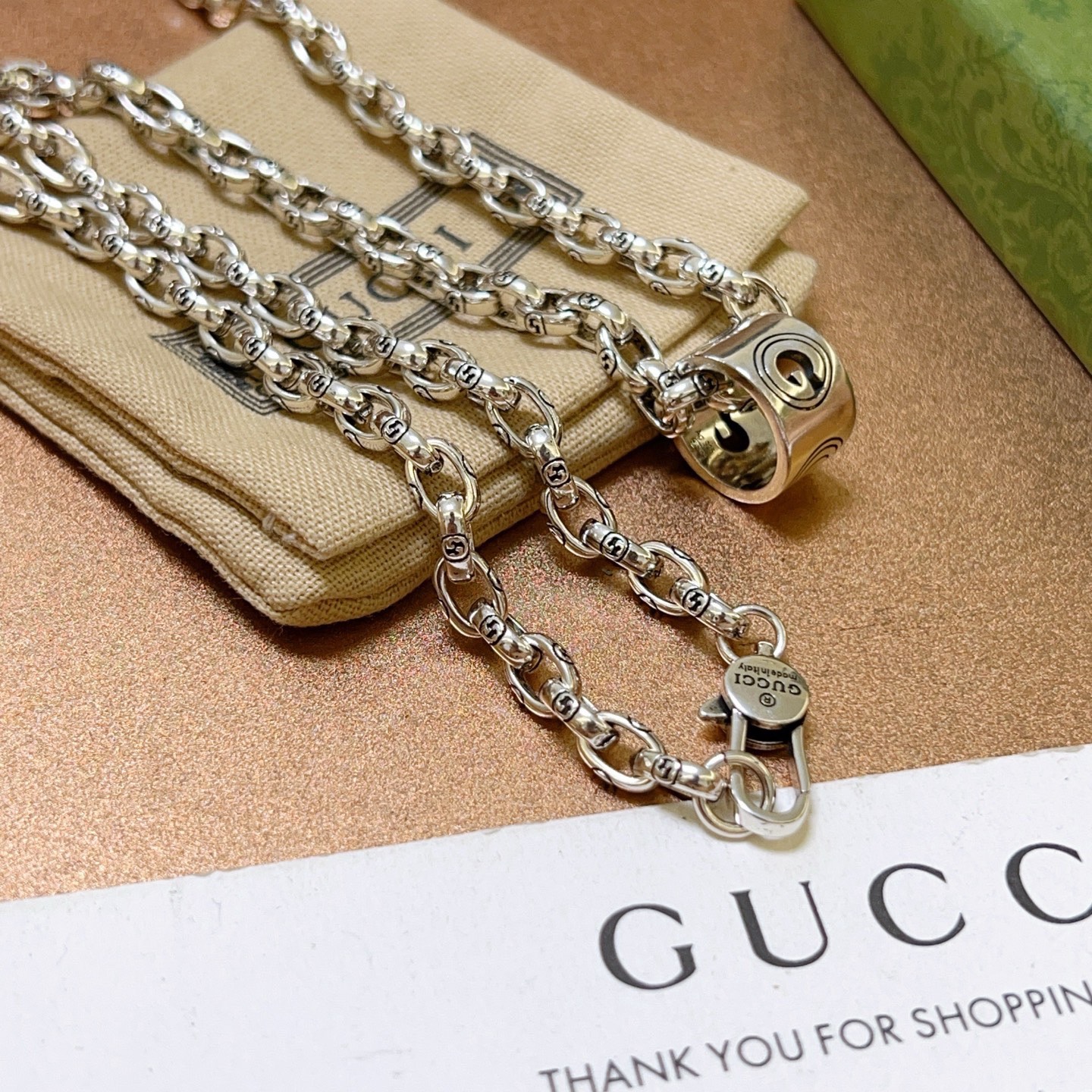 。太帅啦。 𝐆𝐮𝐜𝐜𝐢古驰项链2026最新款链条档次更高明星同款经典款Anger Forest系列双G古